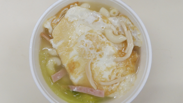 海關拘捕1名食肆董事 涉將魷魚充當「鮑魚」出售