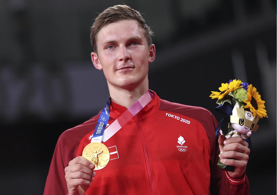 有片 | 安賽龍奪冠後感謝中國球迷 並向對手諶龍致敬