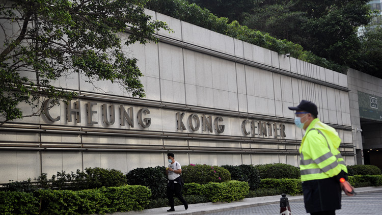 誠哥父子續增持長實 涉資7405萬