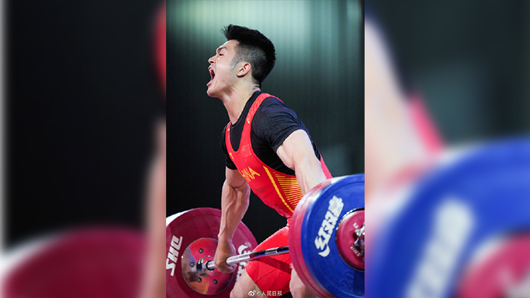 戰勝自己！石智勇抓舉170公斤破世界紀錄