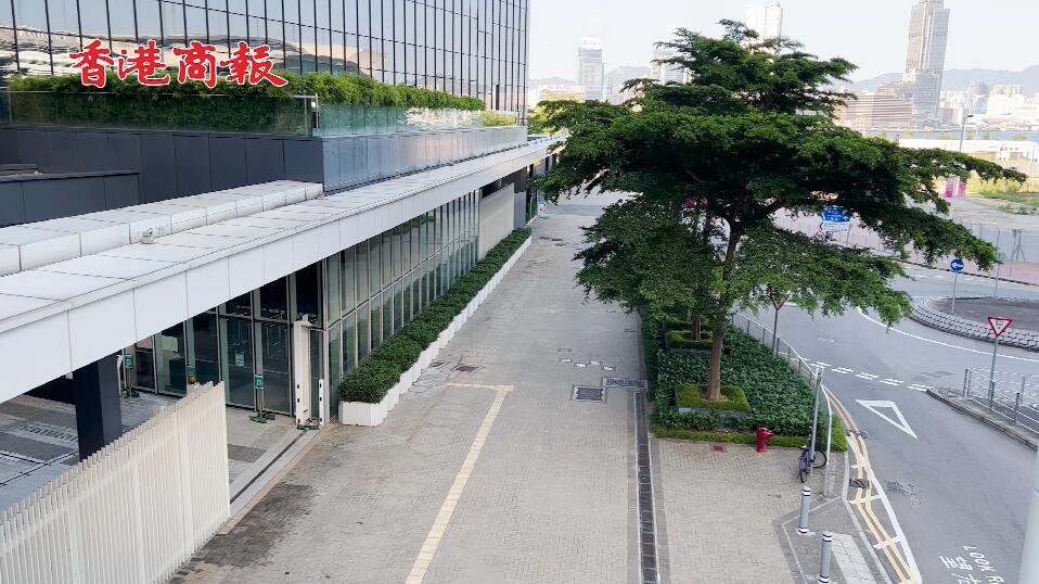 現場觀察 | 政總及立法會大樓周邊水馬已移除