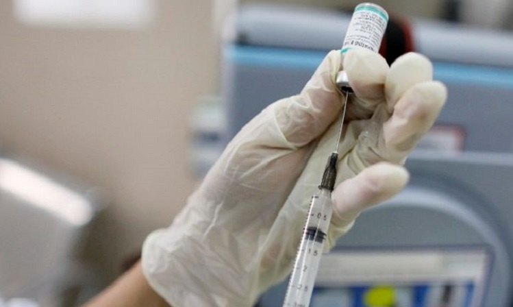 首2針打科興者可轉復星 專家倡3高危群組打第3針