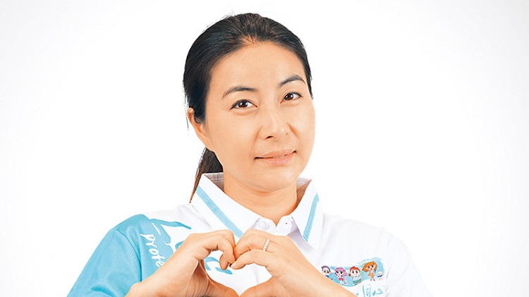 郭晶晶獲警隊委任保護兒童大使：時刻提醒自己是子女終生教師