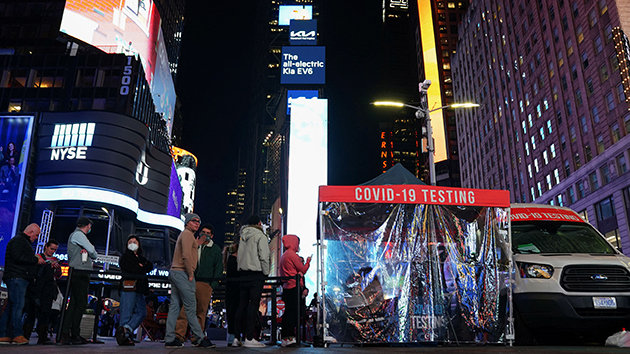 美國民眾斥政府抗擊疫情不力 福奇：Omicron將成美國主流毒株