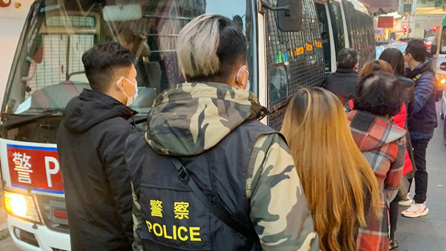 警方荃灣搗破非法麻將檔 拘捕11人