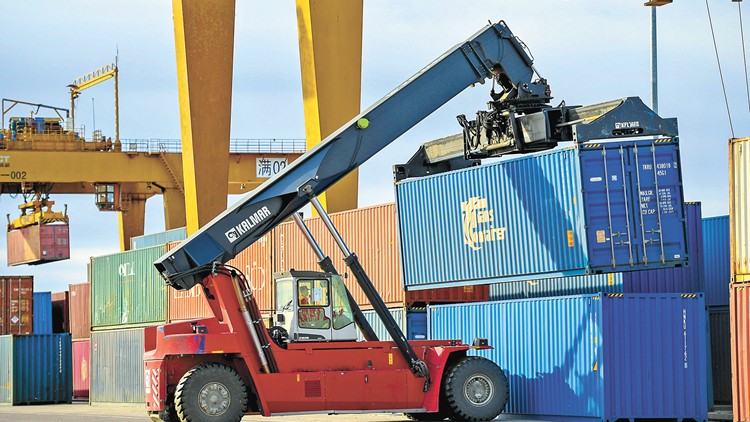 外貿高光時刻貫穿2021年 2022年出口有望保持韌性