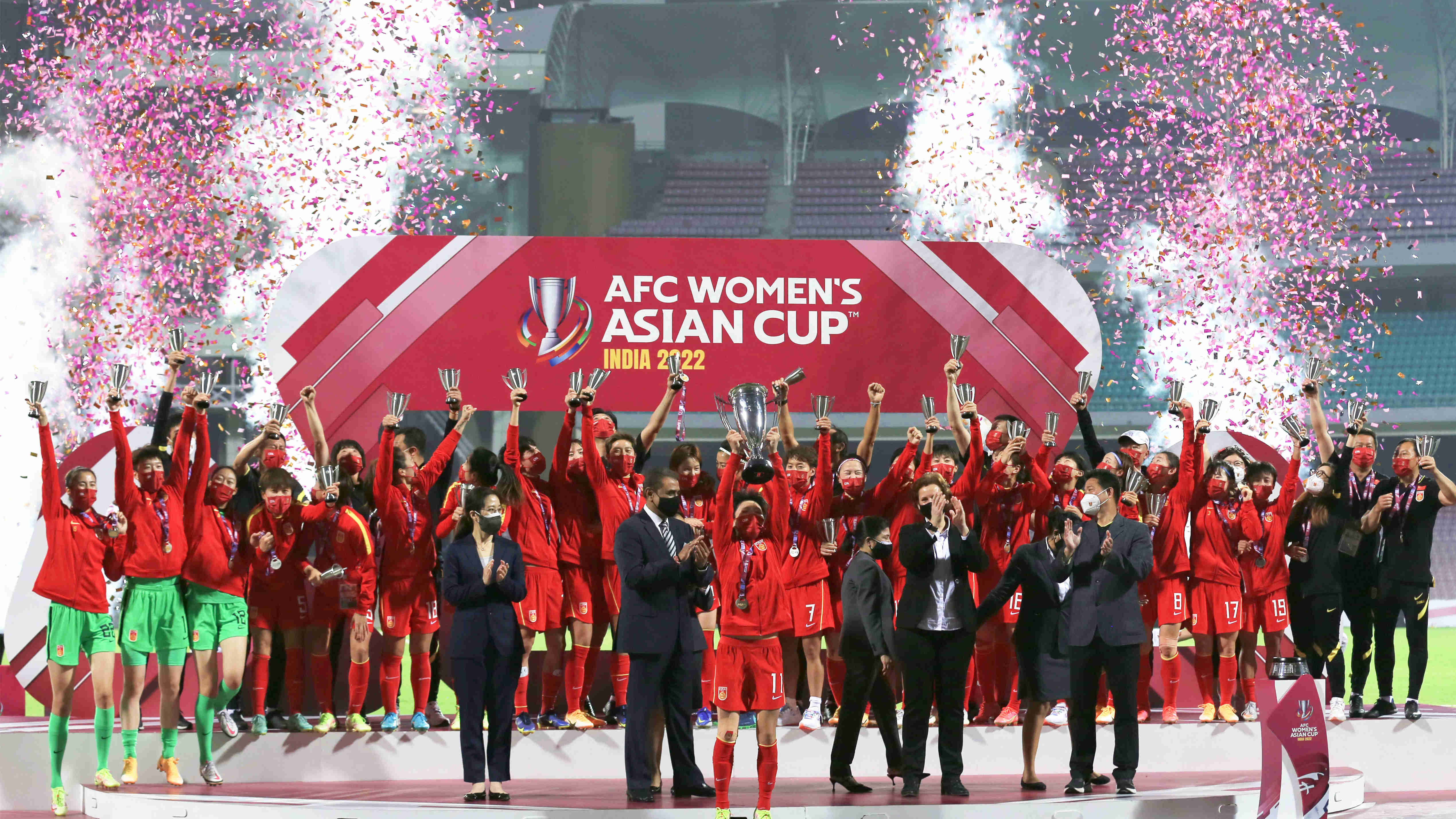 有片︱中國女足將在央視元宵晚會演唱《鏗鏘玫瑰》