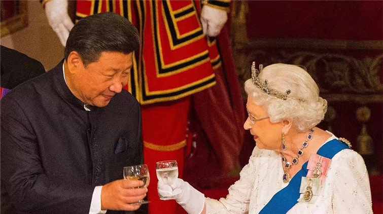 國家主席習近平致電慰問英女王 祝願早日康復