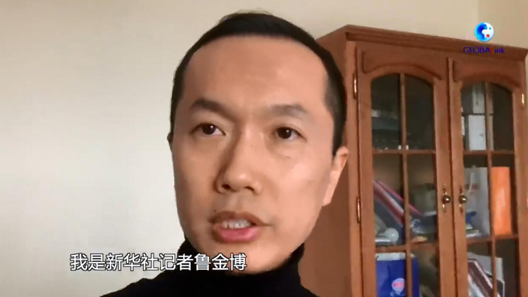 有片 | 新華社記者遭烏克蘭士兵端槍質問：誰放你過來的？