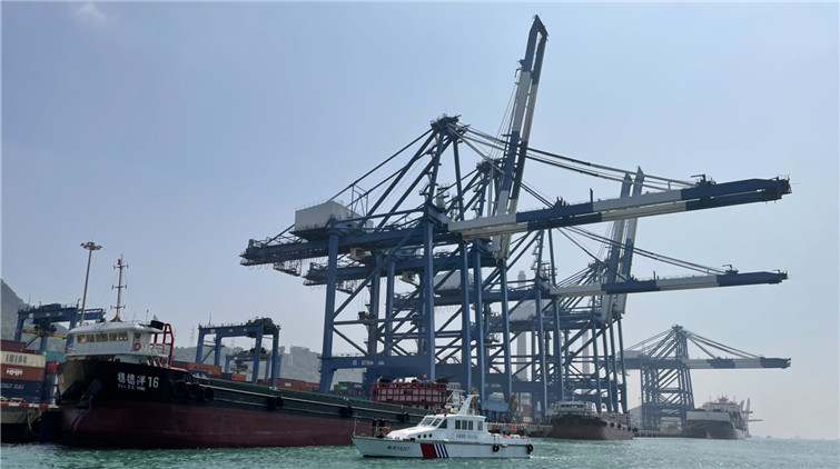 港府：正與深圳深入研究利用鐵路運送物資可行性