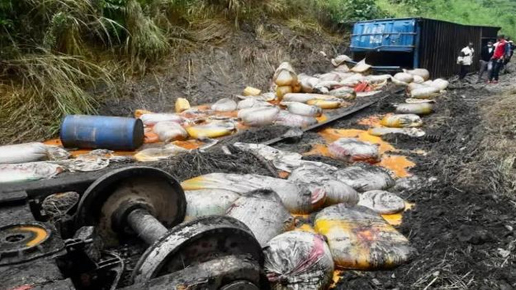 剛果（金）火車脫軌事故死亡人數升至75人