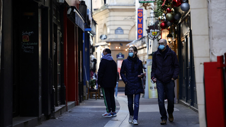 法國取消大部分防疫限制措施 展開第四劑疫苗接種