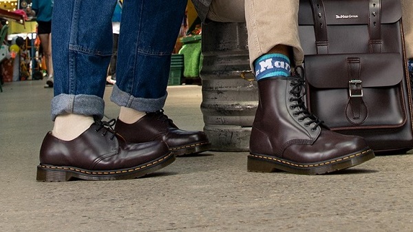 【時尚】繼承傳統 Dr. Martens現代版Originals酒紅色系列