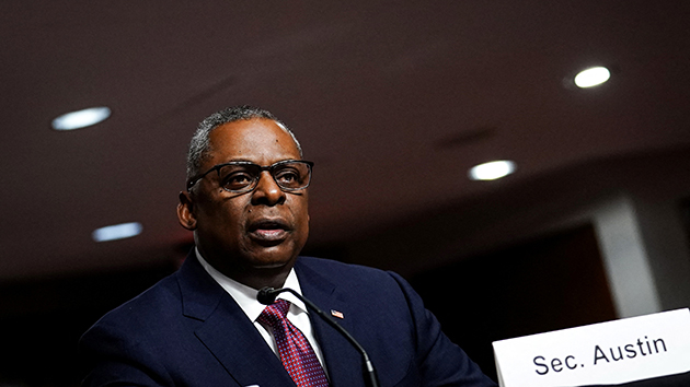 美國防部長承認：美國正在向烏克蘭軍隊提供情報