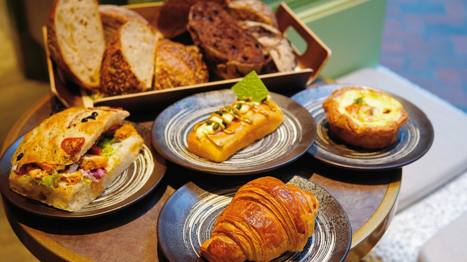 【美食】法式酸種麵包香 灣仔飄揚