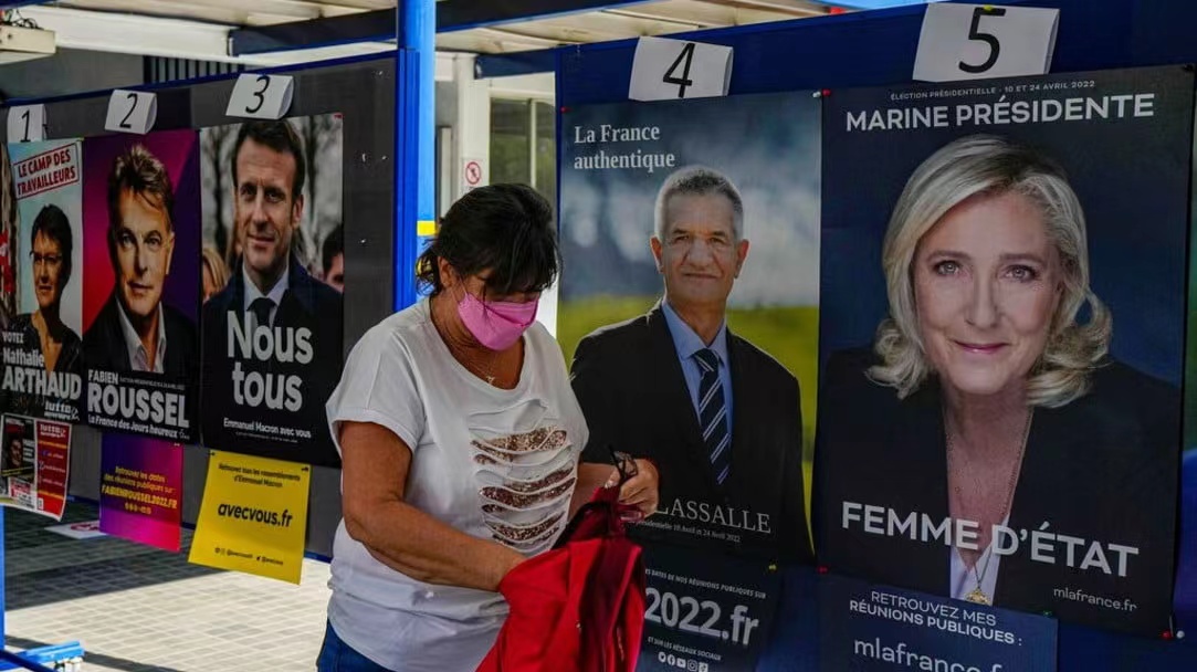 法國總統選舉投票 馬克龍及勒龐料進入次輪投票 