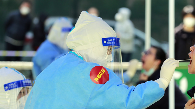 孫春蘭：全力以赴救治重症患者 千方百計降低病死率