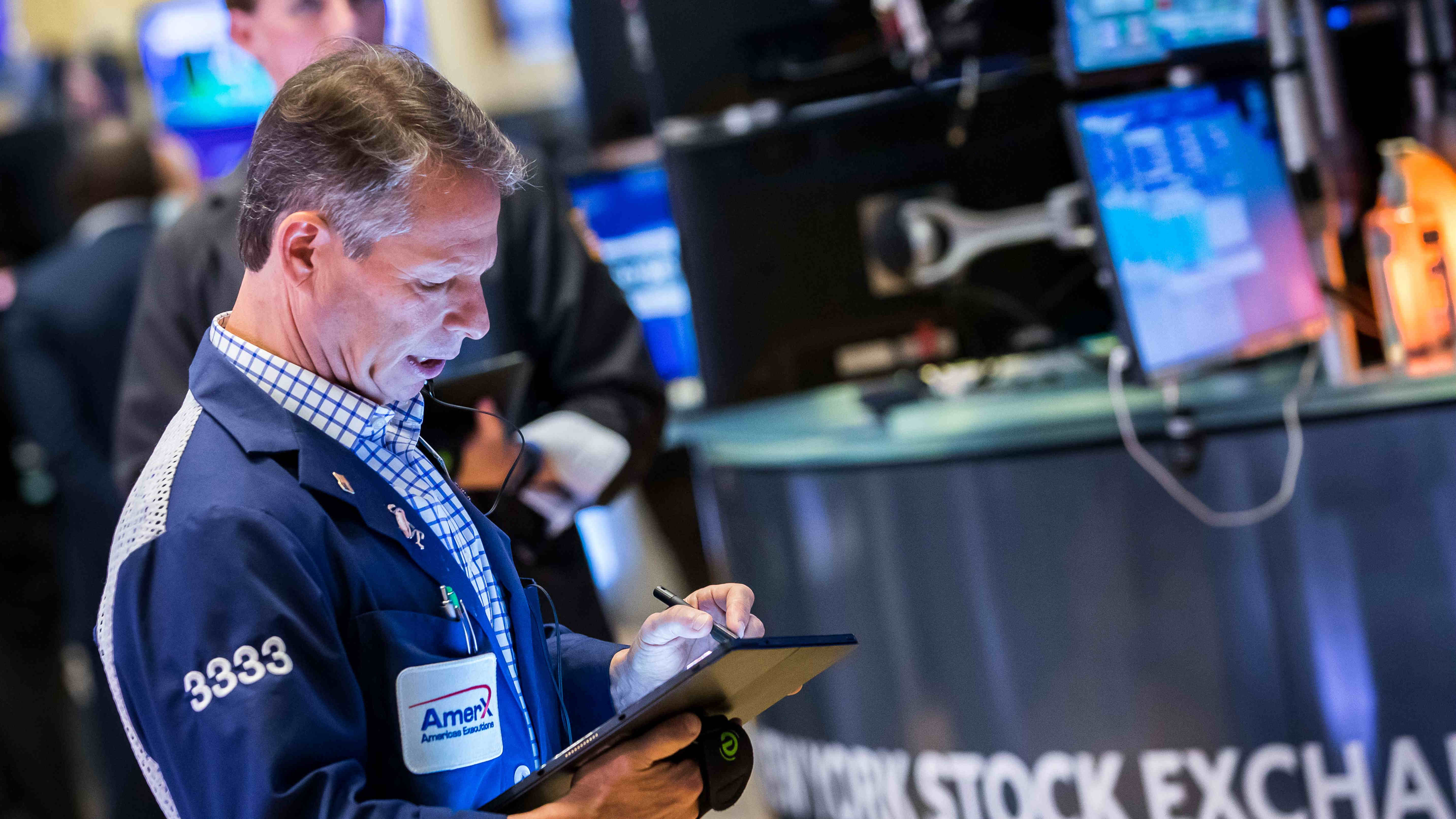 紐約股市三大股指14日漲跌不一