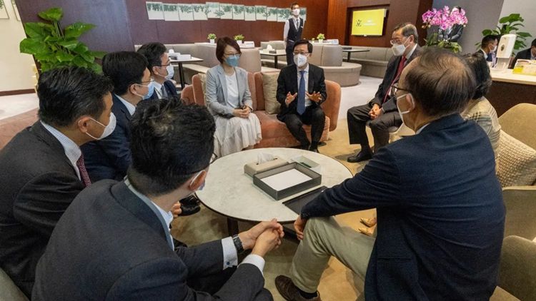 李家超冀政府與立會能更主動交流 制定更多符合市民需要政策