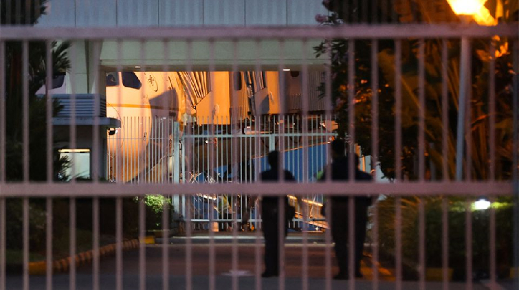 斯里蘭卡總統乘班機抵新加坡 首都科倫坡實施宵禁