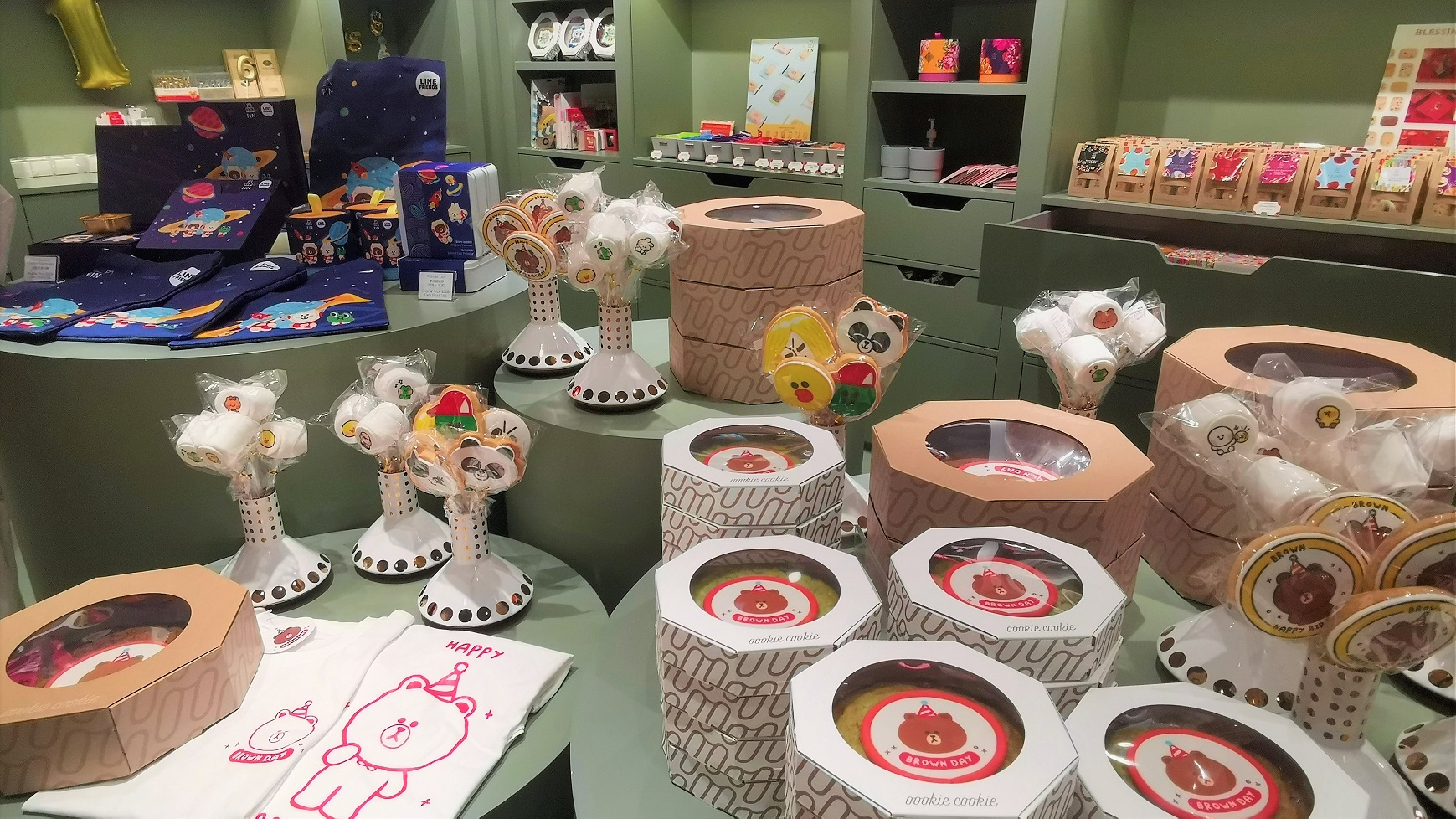 【美食】LINE FRIENDS推限定烘焙甜點 慶祝BROWN生日 