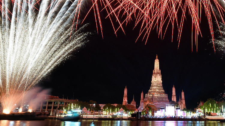 首批中國遊客今抵泰國 泰媒：副總理將赴機場迎接