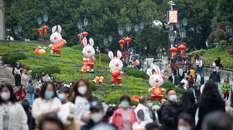 港澳與內地恢復全面通關 澳門今迎6內地旅行團