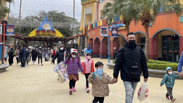 七成受訪民眾認為台當局普發6000元無助經濟