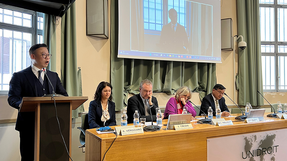 張國鈞到訪羅馬 推廣香港「一國兩制」優勢