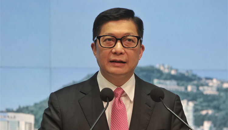 鄧炳強批《明報》尊子漫畫  斥挑動市民對政府不滿