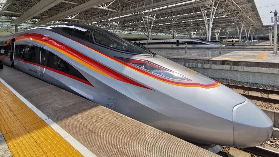 「五一」假期首日中國鐵路預計發送旅客1950萬人次 創單日歷史新高