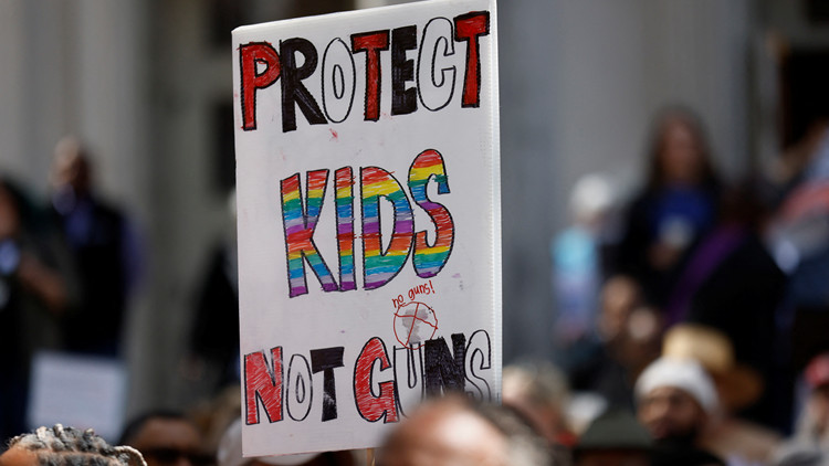 美國一法官裁定允許18至20歲年輕人購槍