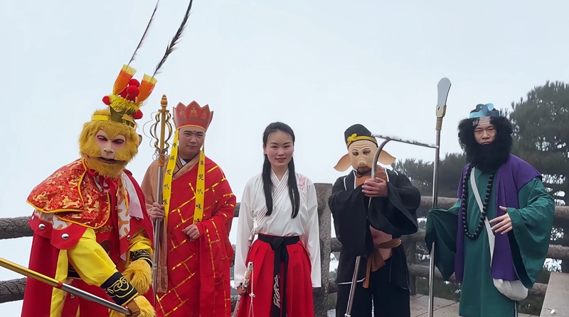 有片∣【大黃山365】舞龍黃梅齊上演 假日黃山精彩多