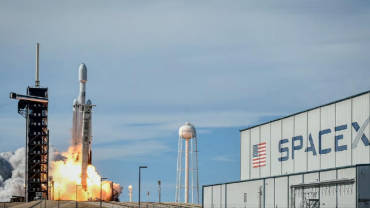 馬斯克回應特朗普取消合同威脅：即刻退役「龍」飛船
