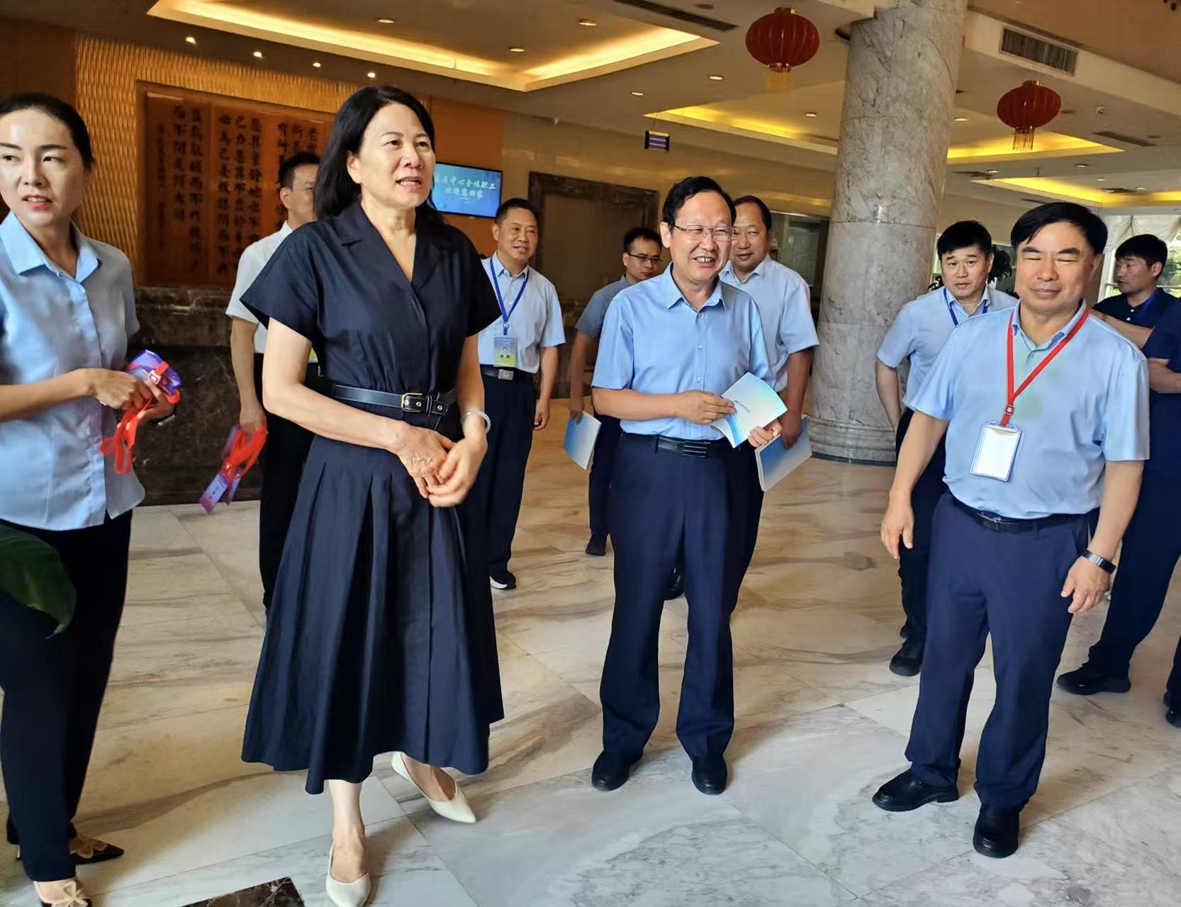 河南省政協副主席霍金花帶隊視察高招錄取工作