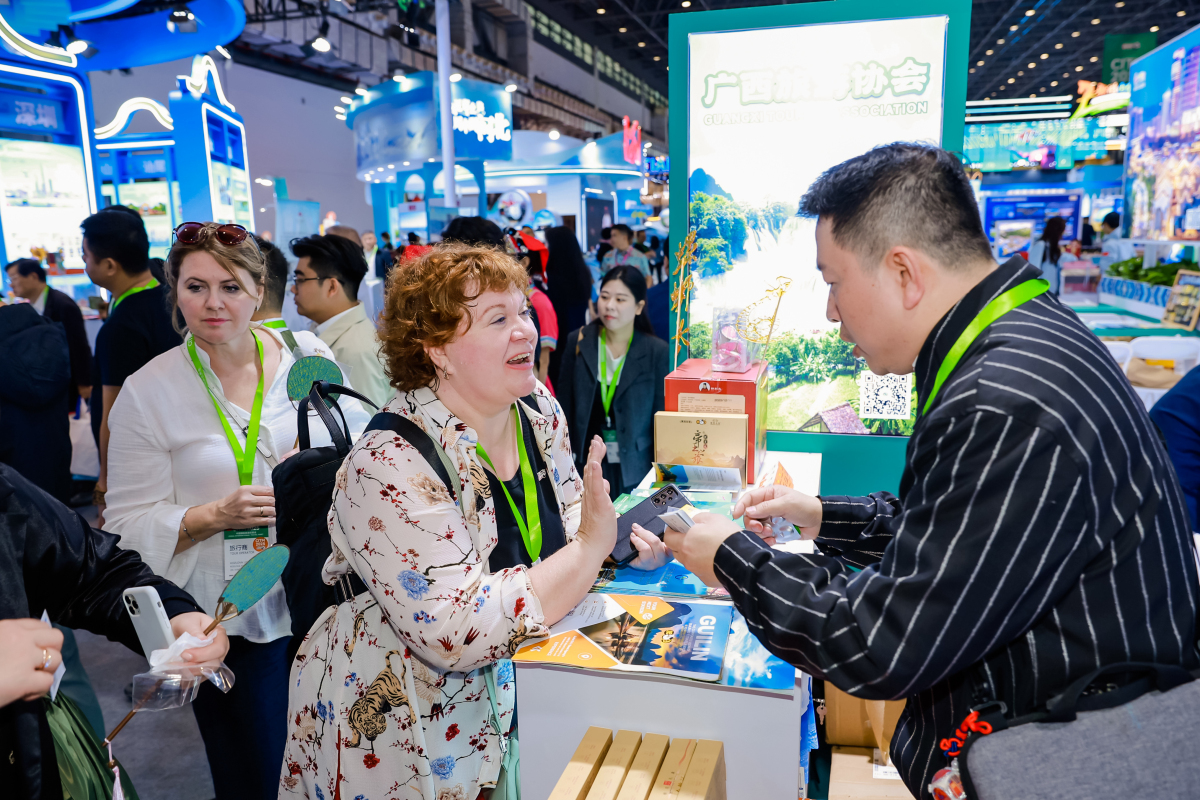 入境山水鏈通東盟 廣西文旅團旅交會攬獎又簽多國意向