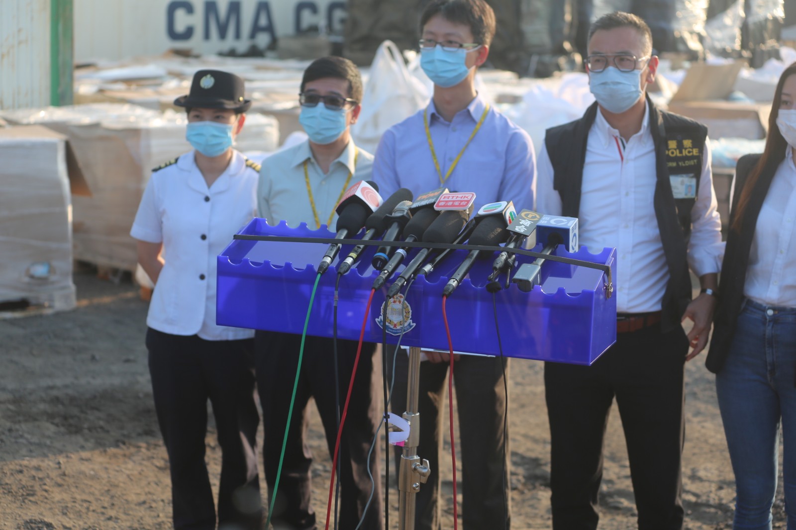 1634637175875968.jpg 1634637175875968.jpg