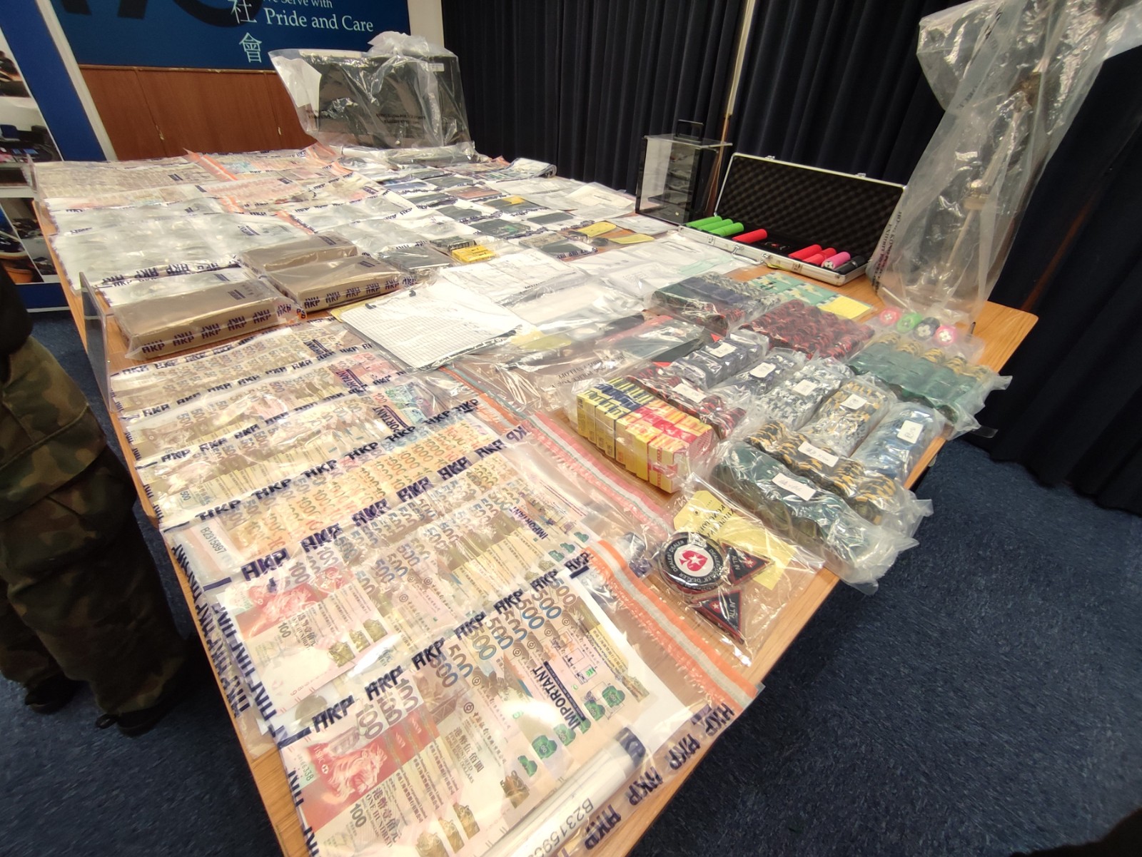 1634893436251410.jpg 1634893436251410.jpg