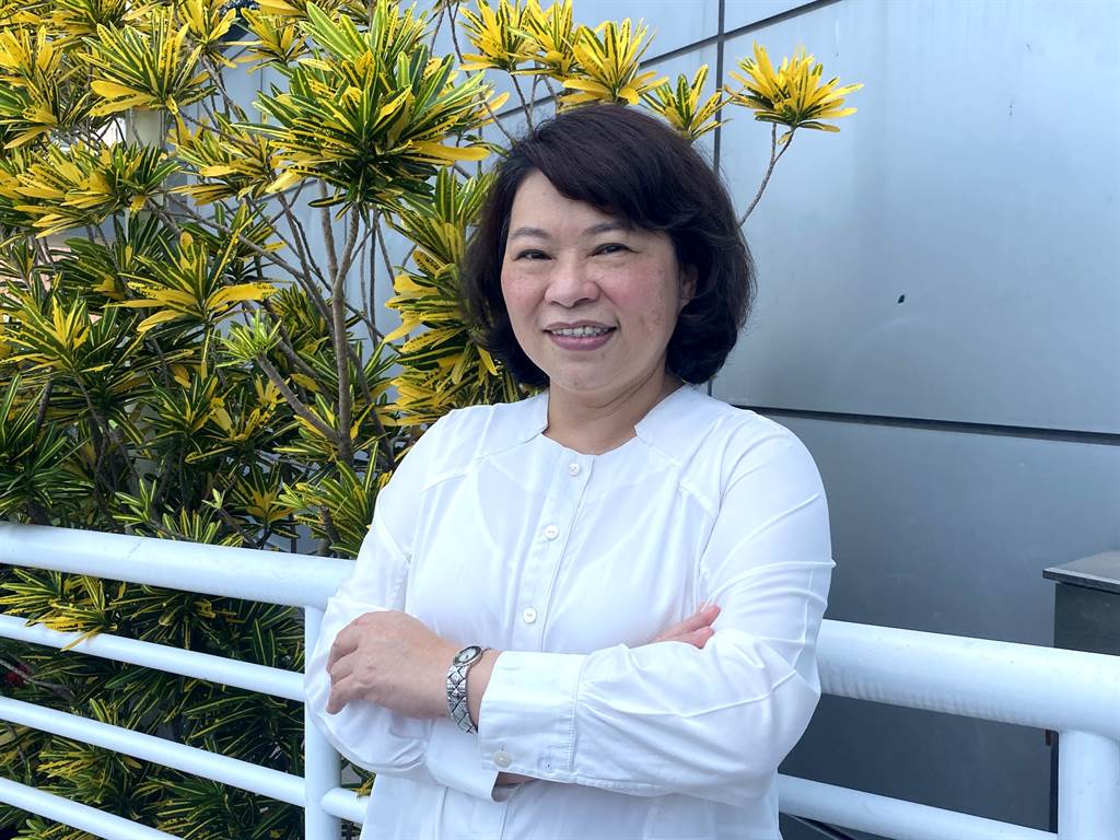 1635564703236986.jpg 黄.jpg