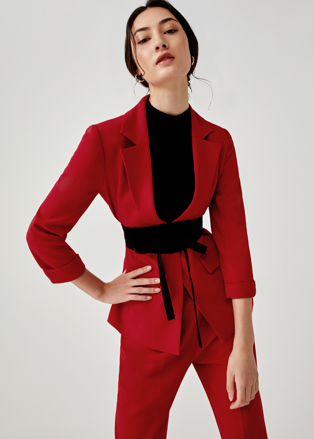 _Alessandra Belted Blazer (LN0348).jpg