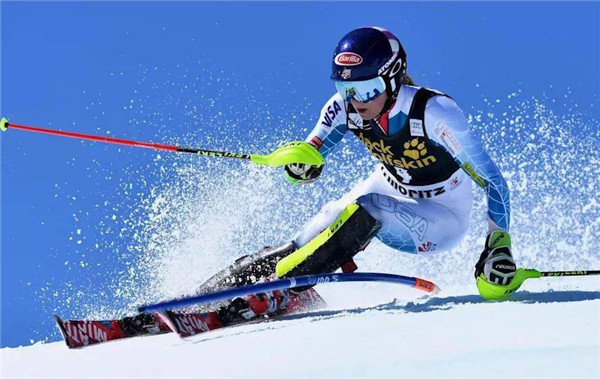 米凱拉 · 希弗琳_副本.jpg