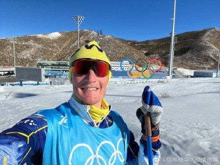 c25adb53gy1gz72rbiyfej218g0xc11b (1).jpg