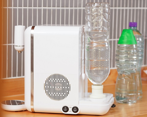 Rasonic全新推出冷熱水機_簡易安裝操作 多重防護設計.JPG