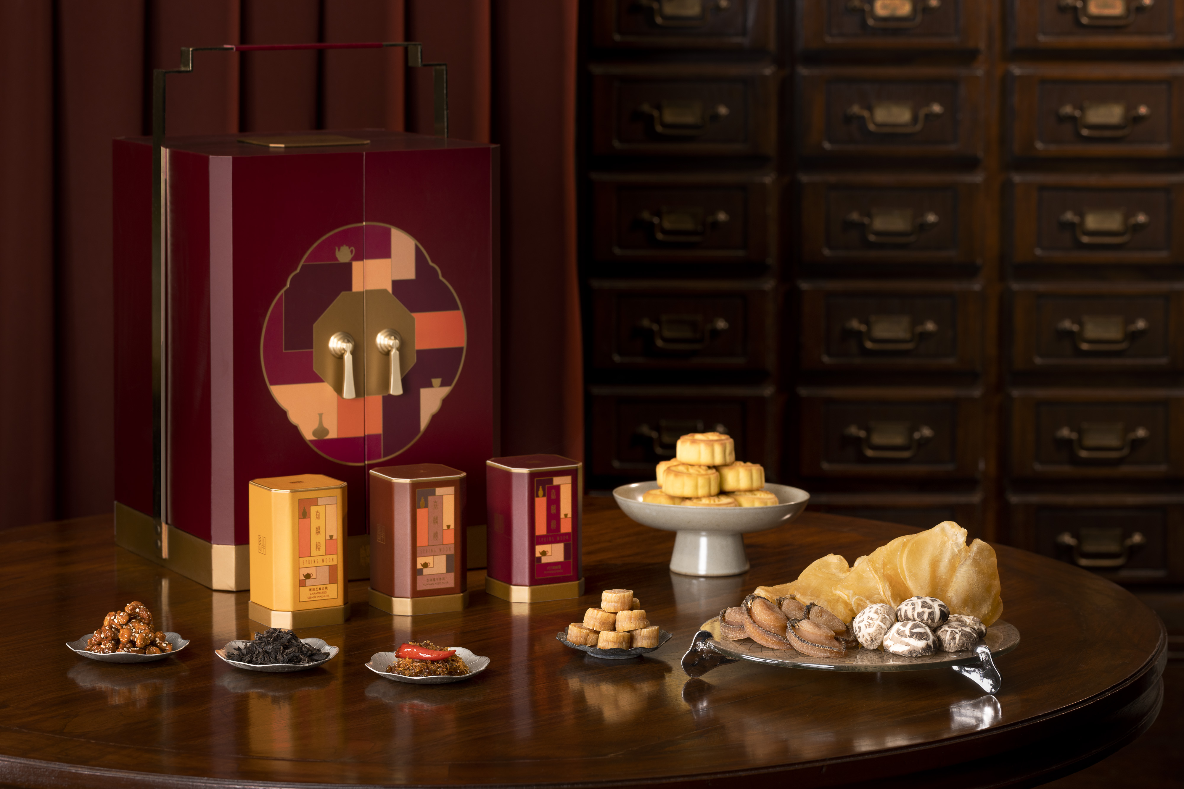 Spring Moon Deluxe Gourmet Hamper.jpg