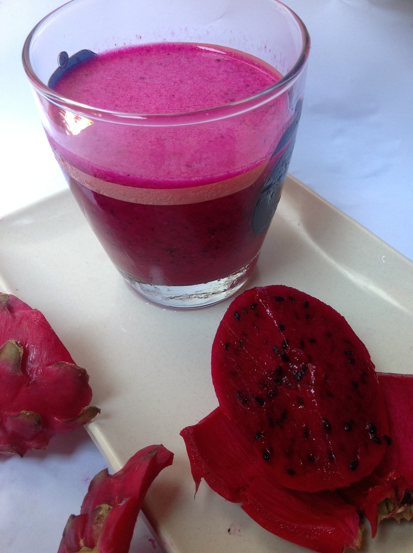 dragon-fruit-juice-1015041_1920.jpg