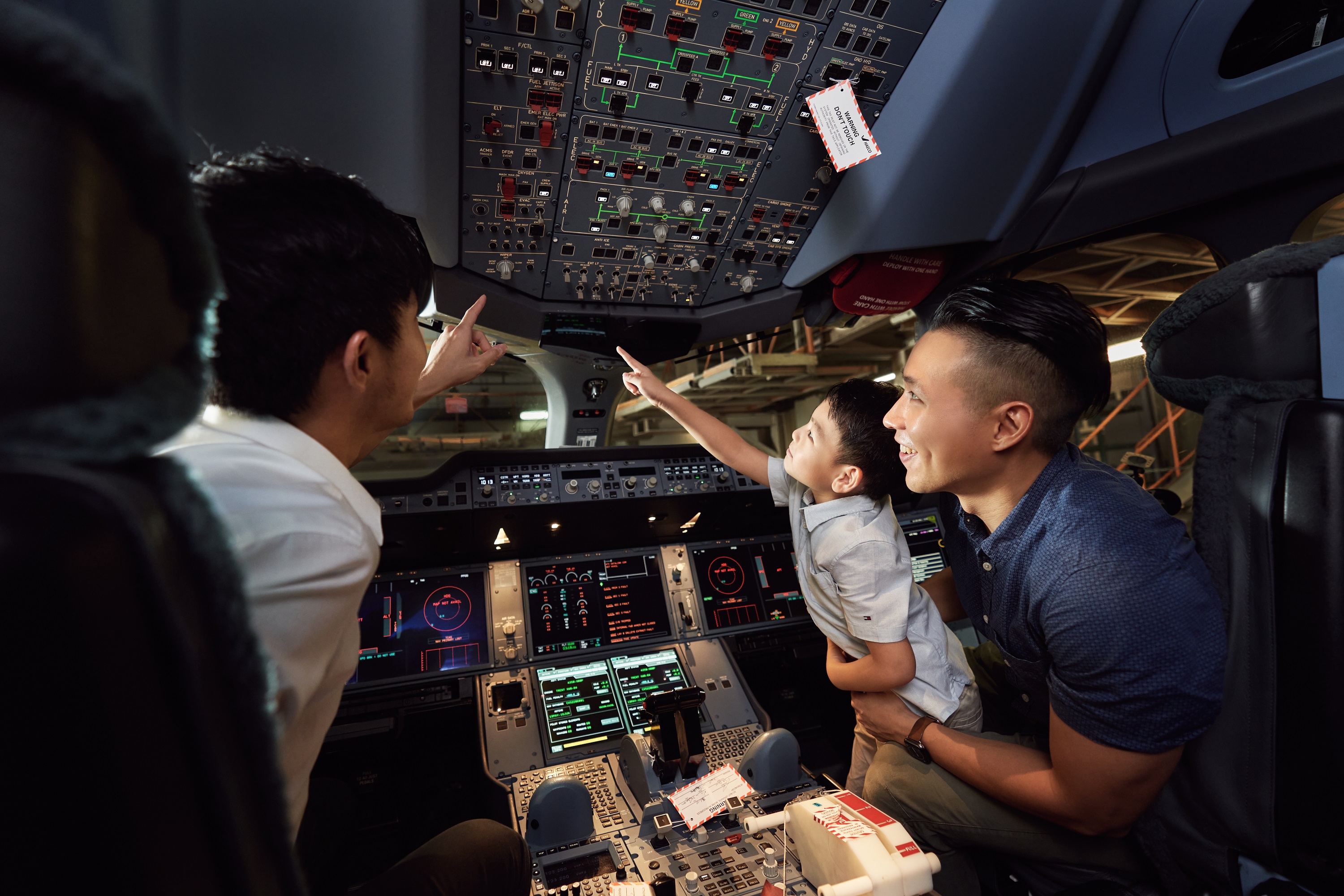 CX Hanger 007 high.jpg