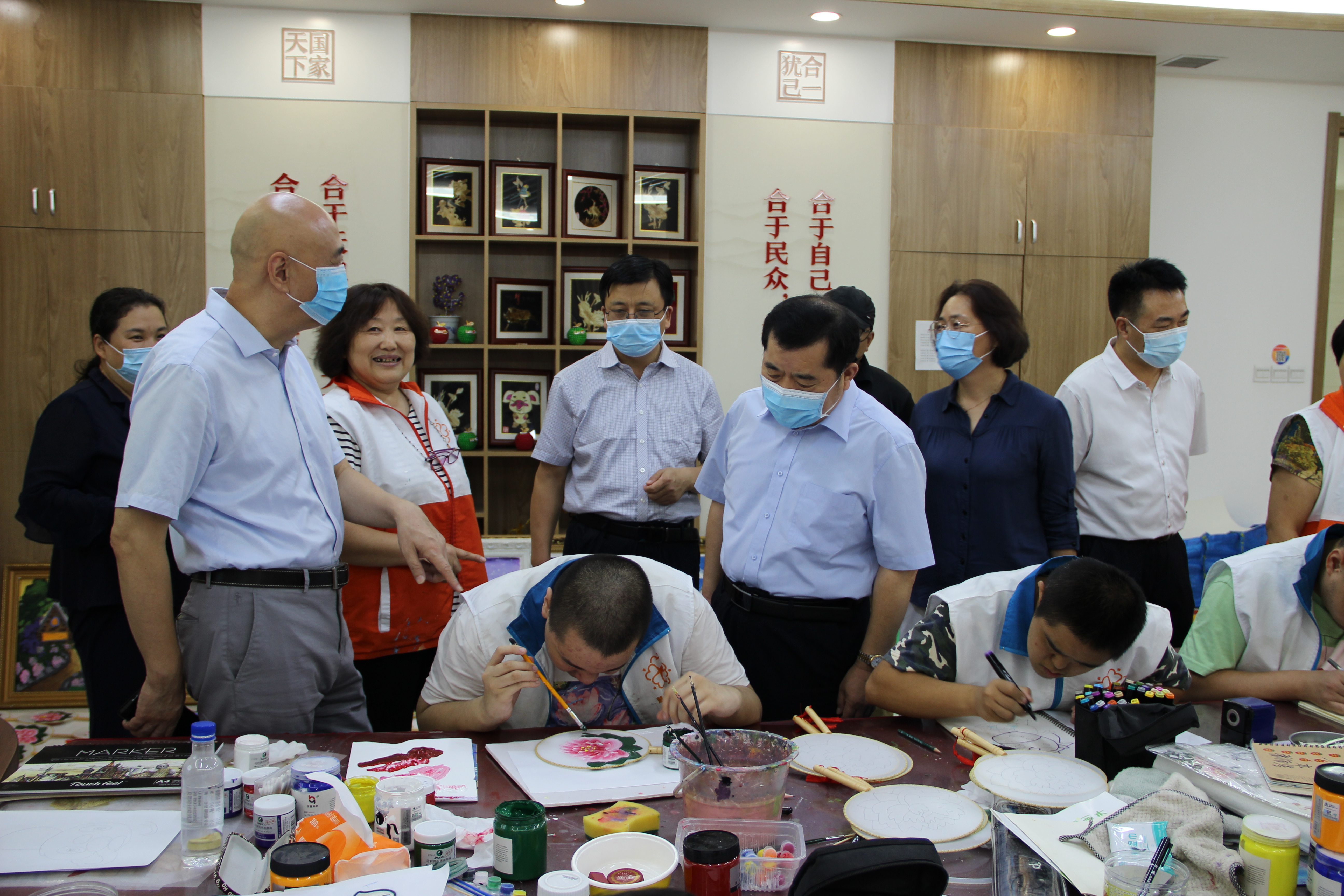 港澳同胞參觀夢想星工坊.jpg