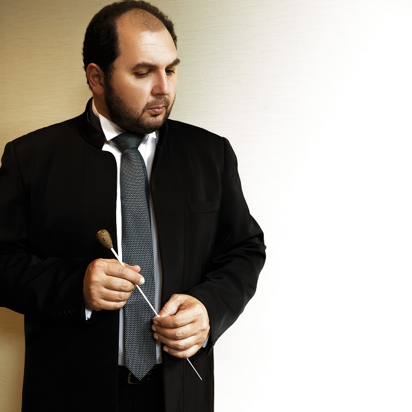 Chief Conductor首席指揮_Vahan Mardirossian瓦安‧馬狄洛辛.jpg