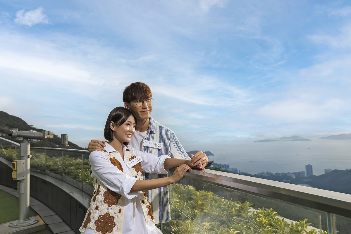 今個秋天 山頂廣場勢必成為情侶、朋友以及一家大小的朝聖熱點.jpg