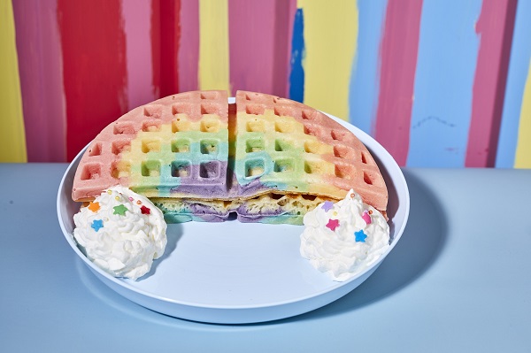 Rainbow Waffle（HK$48）.jpg